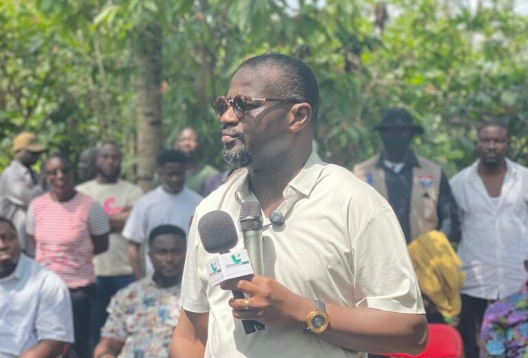 Minority threatens to petition Otumfuo over cocoa price cuts