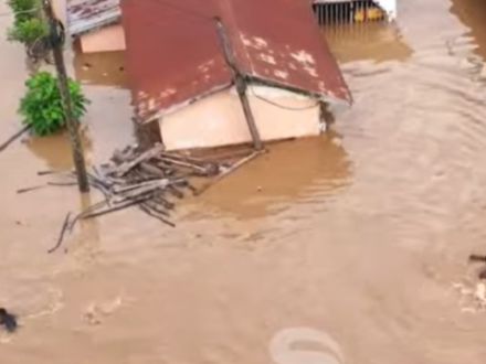 River Dayi overflow displaces over 3,000 residents in Hohoe